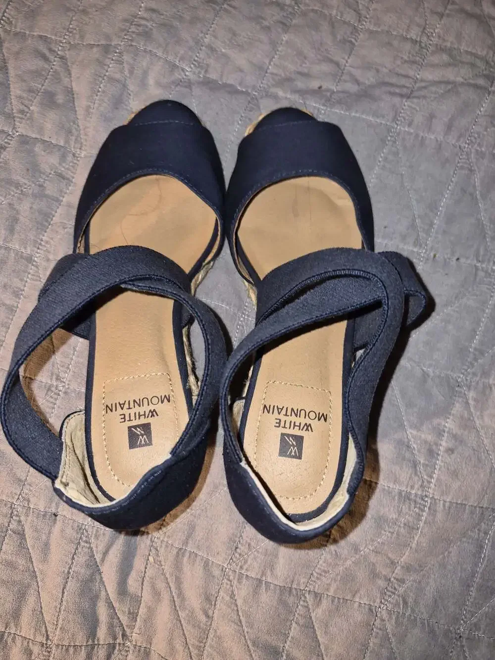 White Mountain Hudlin Navy Blue Fabric Espadrille Wedge Sandals